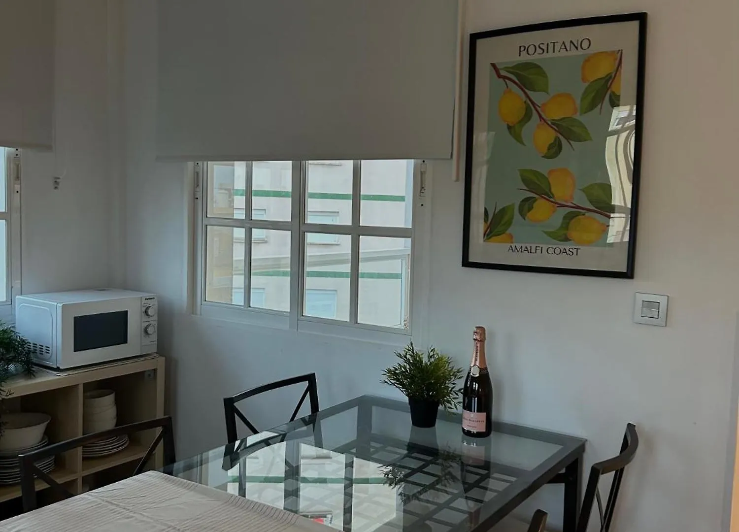 Mediterranean Apartment Near The Beach With Seaview, Pool & Balcony Benalmádena 0*,  İspanya