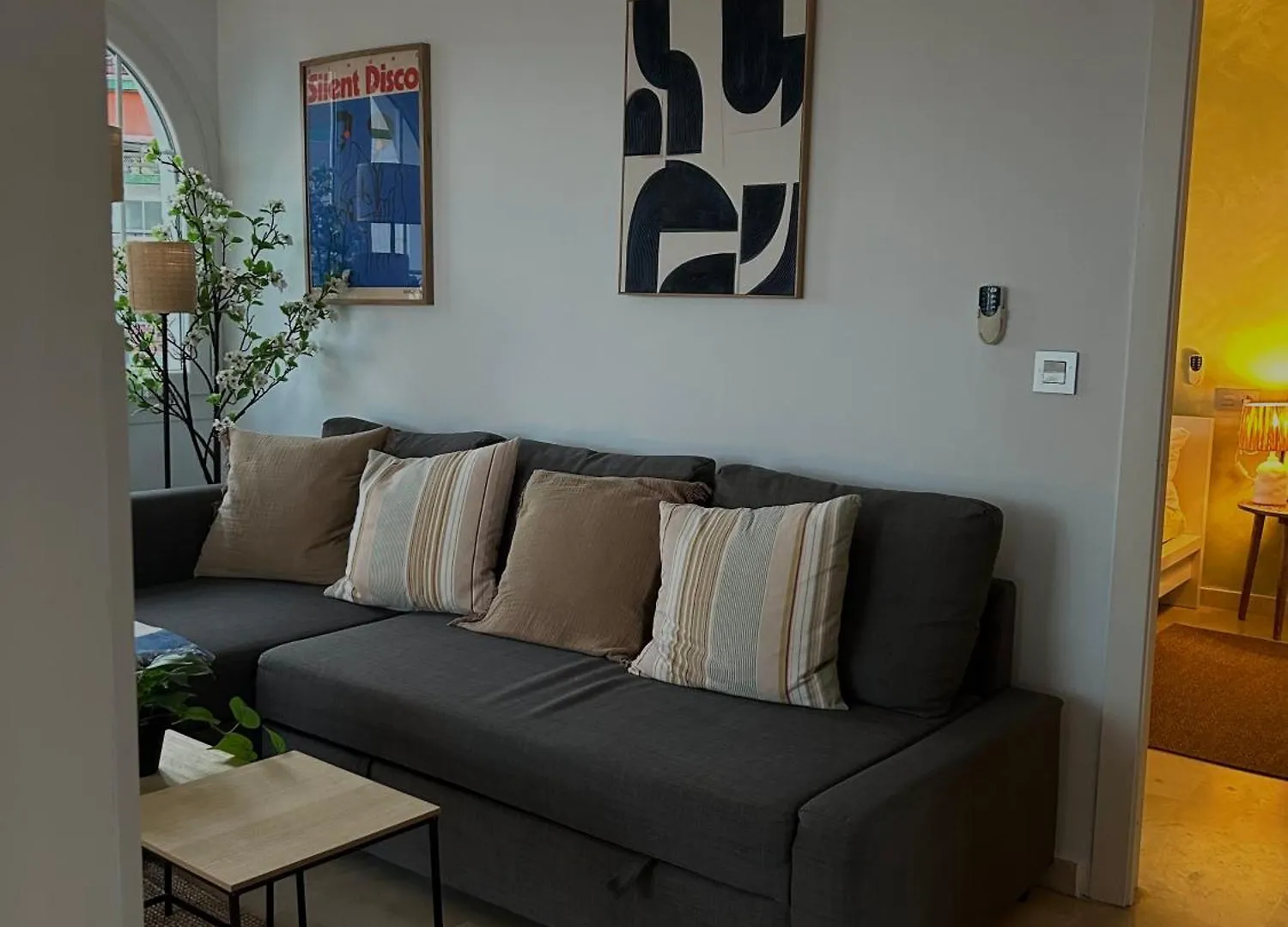 Mediterranean Apartment Near The Beach With Seaview, Pool & Balcony Benalmádena