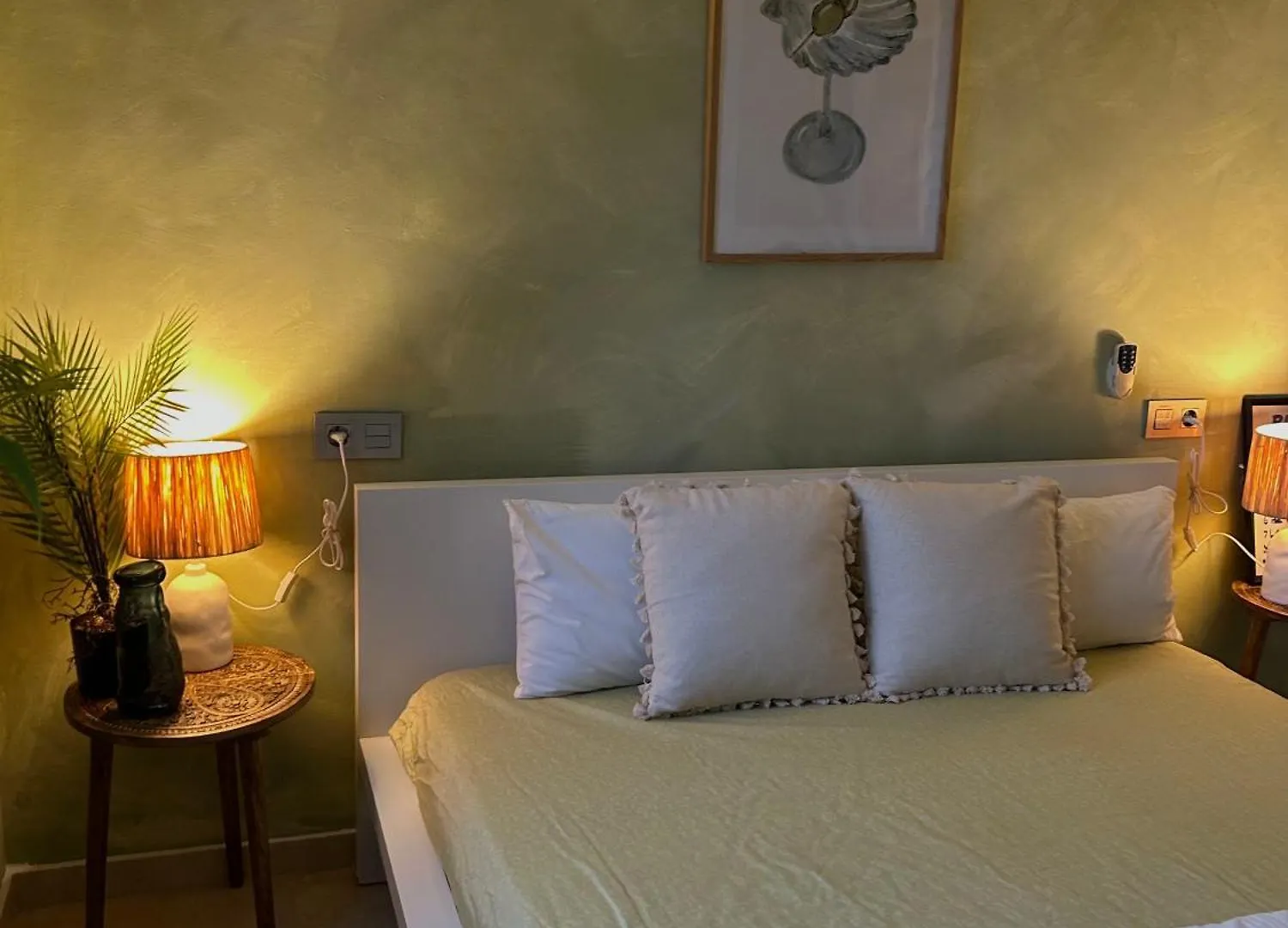 Mediterranean Apartment Near The Beach With Seaview, Pool & Balcony Benalmádena