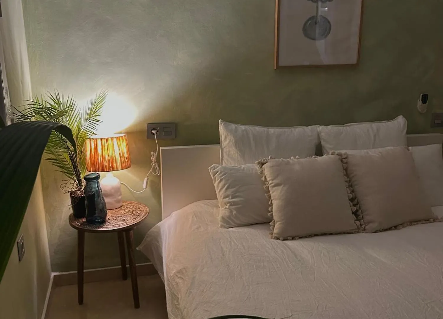 Mediterranean Apartment Near The Beach With Seaview, Pool & Balcony Benalmádena
